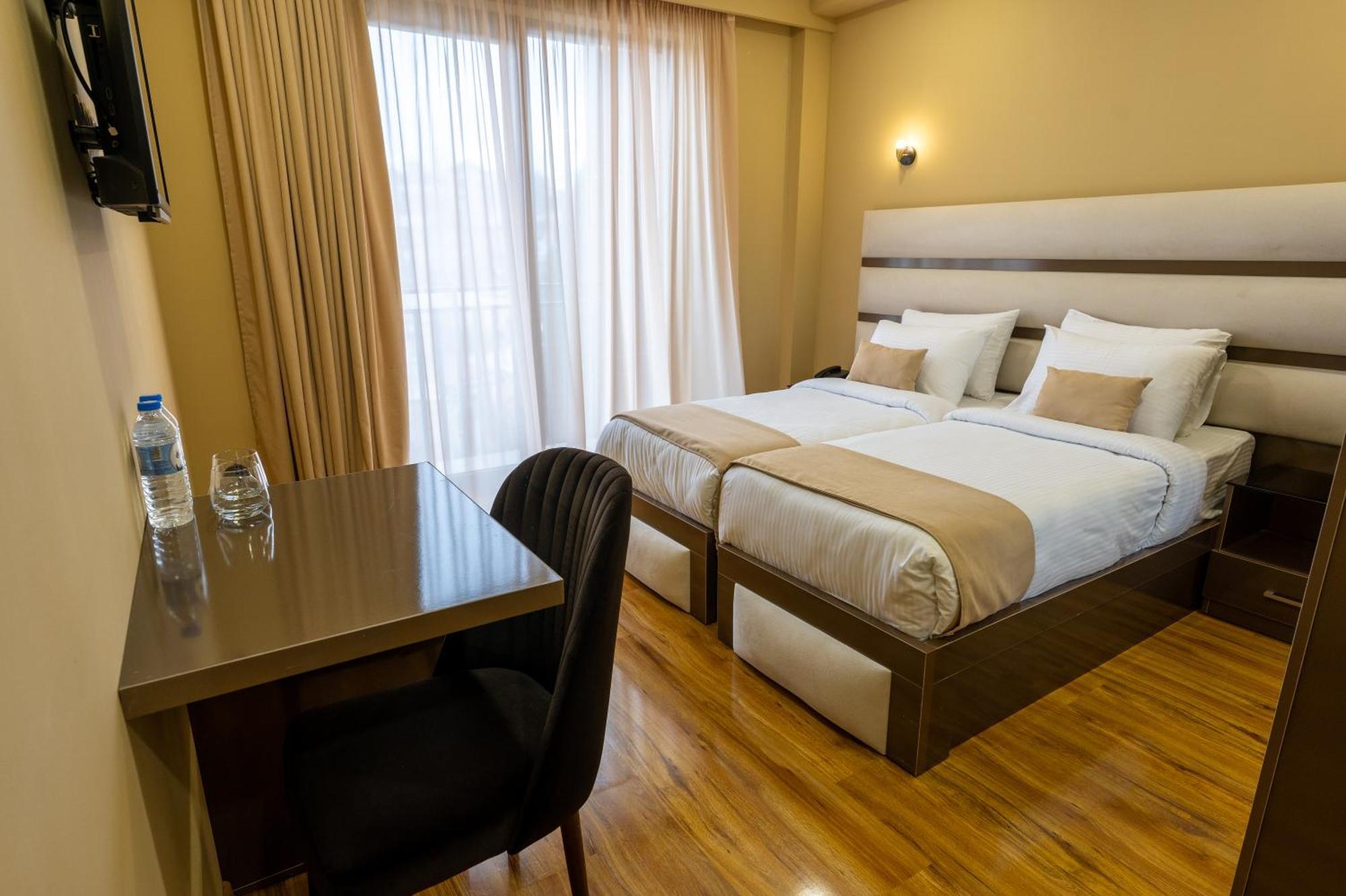 Hotel Residence Plaza 트빌리시 객실 사진